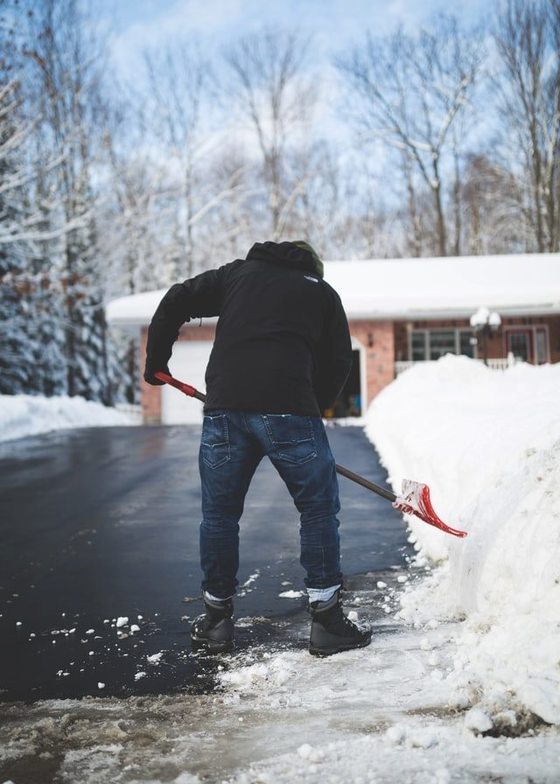 safe snow shoveling back pain